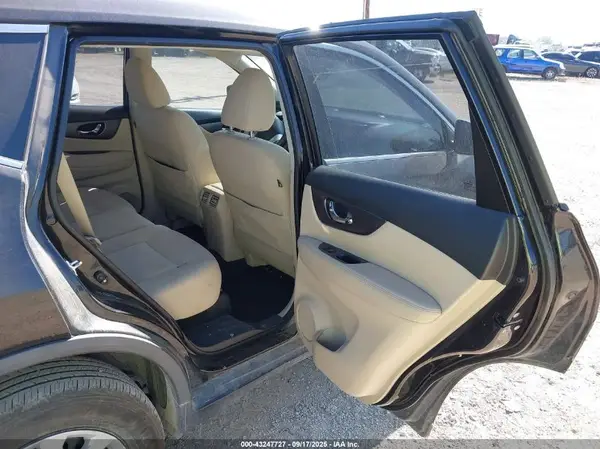 KNMAT2MT4GP641388 2016 NISSAN ROGUE - Image 8