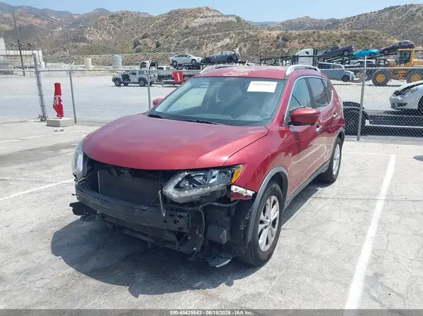 KNMAT2MT4GP668011 2016 NISSAN ROGUE - Image 2