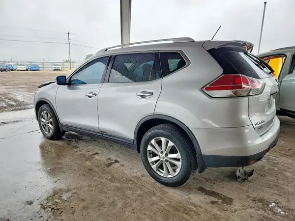 KNMAT2MT4GP687058 2016 NISSAN ROGUE - Image 2