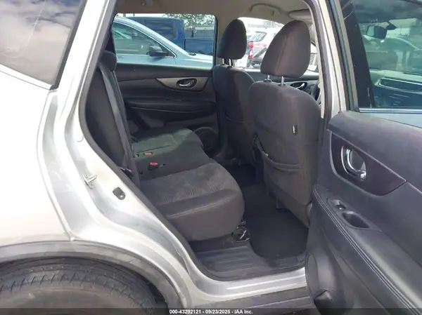 KNMAT2MT4GP702030 2016 NISSAN ROGUE - Image 8