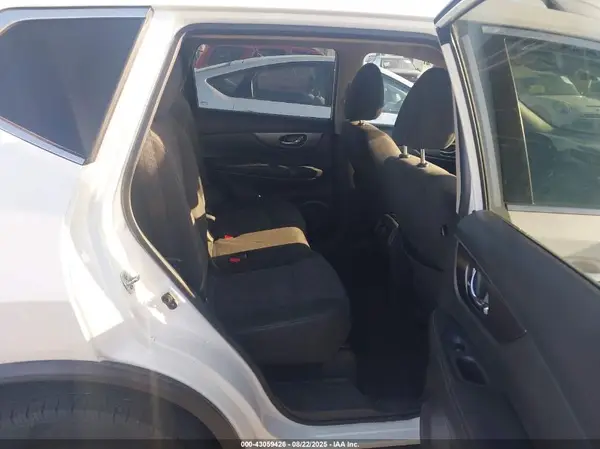 KNMAT2MT4GP715909 2016 NISSAN ROGUE - Image 8