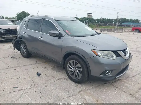 KNMAT2MT4GP723234 2016 NISSAN ROGUE - Image 1