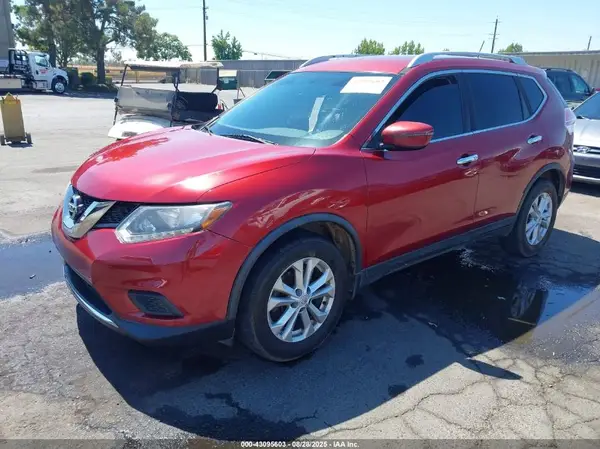 KNMAT2MT4GP727011 2016 NISSAN ROGUE - Image 2