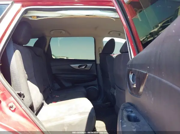 KNMAT2MT4GP727011 2016 NISSAN ROGUE - Image 8