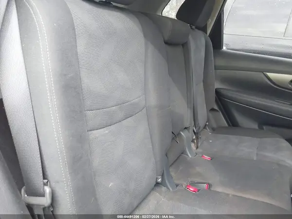 KNMAT2MT4GP735691 2016 NISSAN ROGUE - Image 8