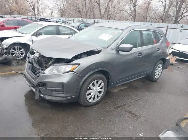 KNMAT2MT4HP507000 2017 NISSAN ROGUE - Image 2