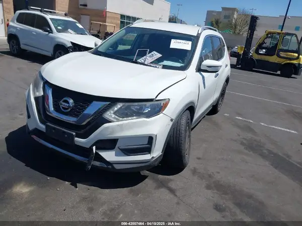 KNMAT2MT4HP508678 2017 NISSAN ROGUE - Image 2