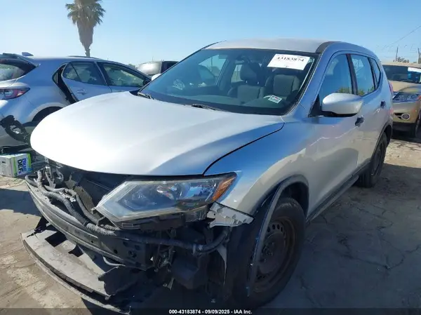 KNMAT2MT4HP511452 2017 NISSAN ROGUE - Image 2