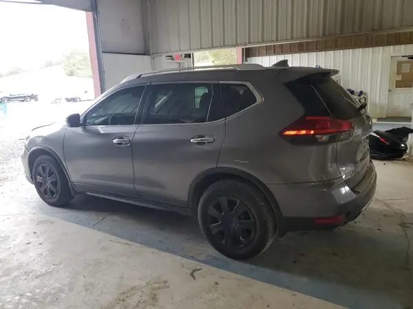 KNMAT2MT4HP513136 2017 NISSAN ROGUE - Image 2