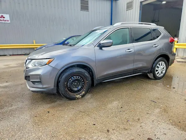 KNMAT2MT4HP518983 2017 NISSAN ROGUE - Image 1