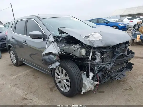 KNMAT2MT4HP544452 2017 NISSAN ROGUE - Image 1