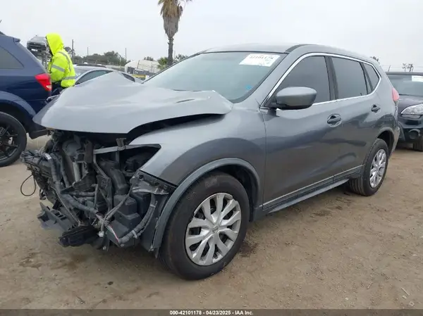 KNMAT2MT4HP544452 2017 NISSAN ROGUE - Image 2