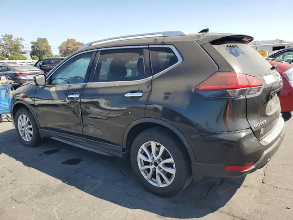 KNMAT2MT4HP546802 2017 NISSAN ROGUE - Image 2