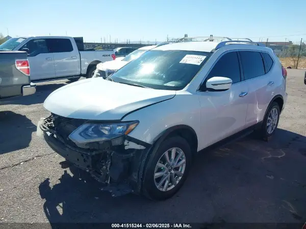 KNMAT2MT4HP548646 2017 NISSAN ROGUE - Image 2