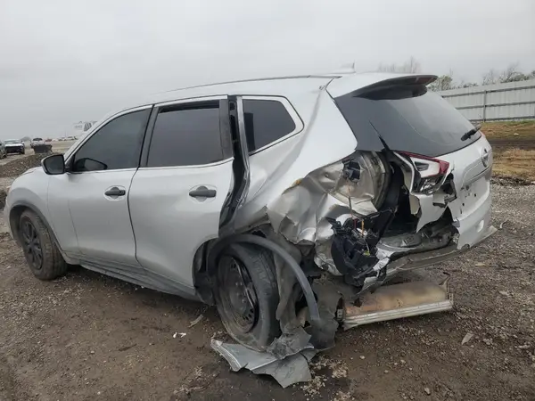 KNMAT2MT4HP549490 2017 NISSAN ROGUE - Image 2