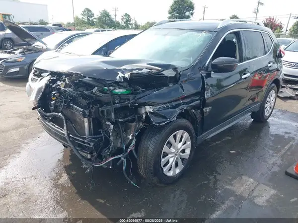 KNMAT2MT4HP555256 2017 NISSAN ROGUE - Image 2