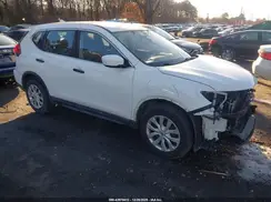 KNMAT2MT4HP560697 2017 NISSAN ROGUE