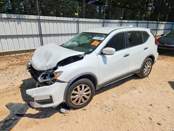 KNMAT2MT4HP560747 2017 NISSAN ROGUE - Image 1