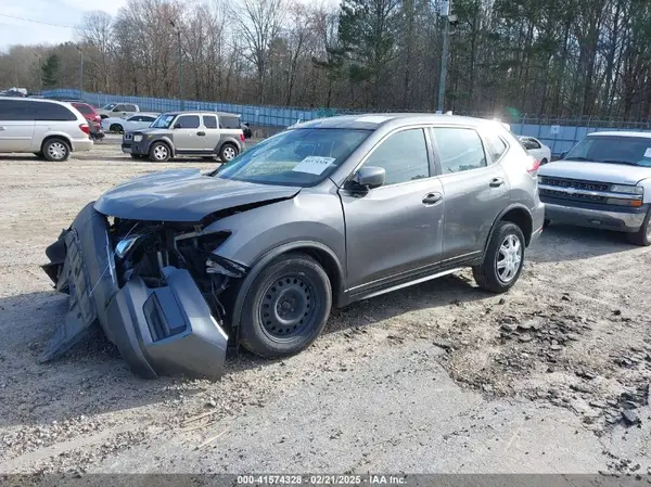 KNMAT2MT4HP569917 2017 NISSAN ROGUE - Image 2