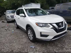 KNMAT2MT4HP570663 2017 NISSAN ROGUE