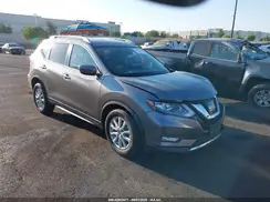 KNMAT2MT4HP572929 2017 NISSAN ROGUE