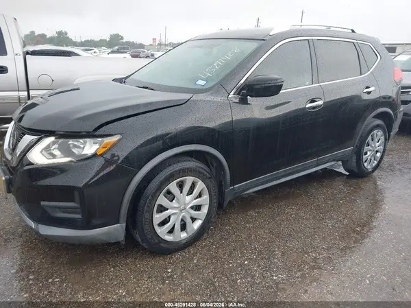 KNMAT2MT4HP578164 2017 NISSAN ROGUE - Image 2