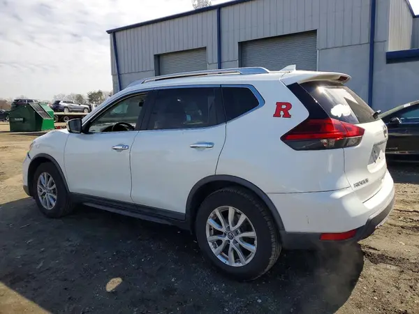KNMAT2MT4HP589522 2017 NISSAN ROGUE - Image 2