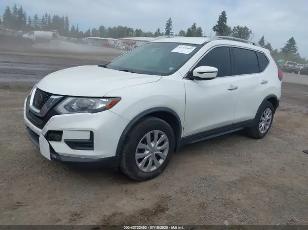 KNMAT2MT4HP592212 2017 NISSAN ROGUE - Image 2