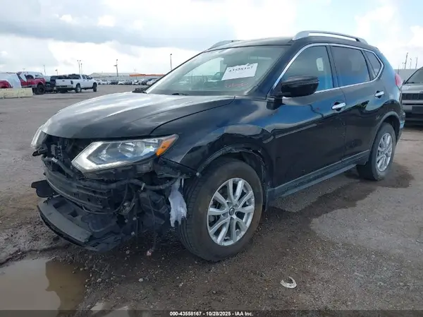KNMAT2MT4HP598687 2017 NISSAN ROGUE - Image 2
