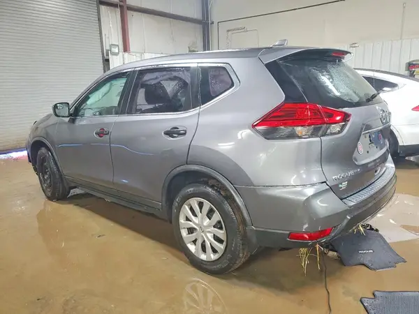 KNMAT2MT4HP598799 2017 NISSAN ROGUE - Image 2
