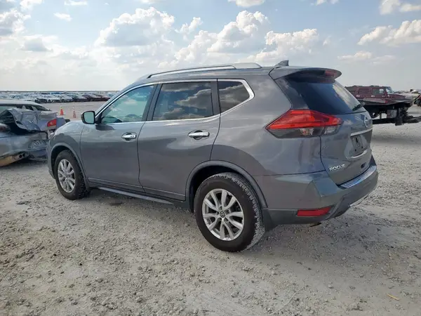 KNMAT2MT4HP600602 2017 NISSAN ROGUE - Image 2