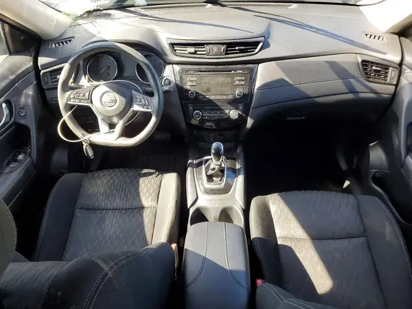 KNMAT2MT4HP603743 2017 NISSAN ROGUE - Image 8