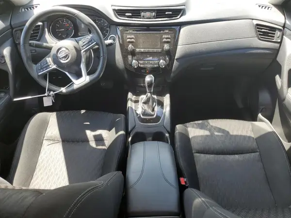 KNMAT2MT4HP610188 2017 NISSAN ROGUE - Image 8