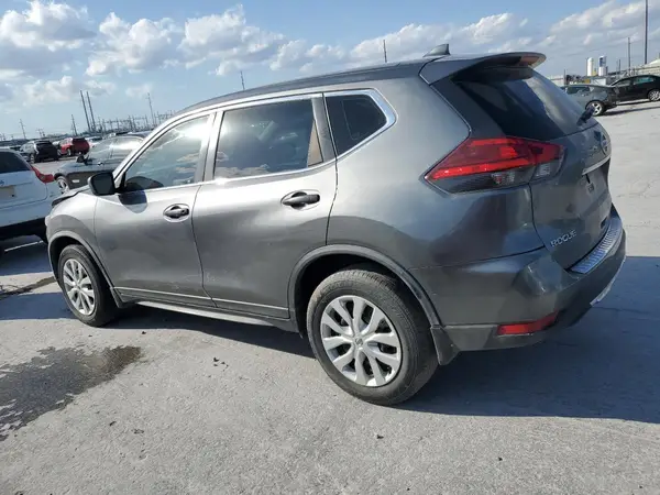 KNMAT2MT4HP617383 2017 NISSAN ROGUE - Image 2