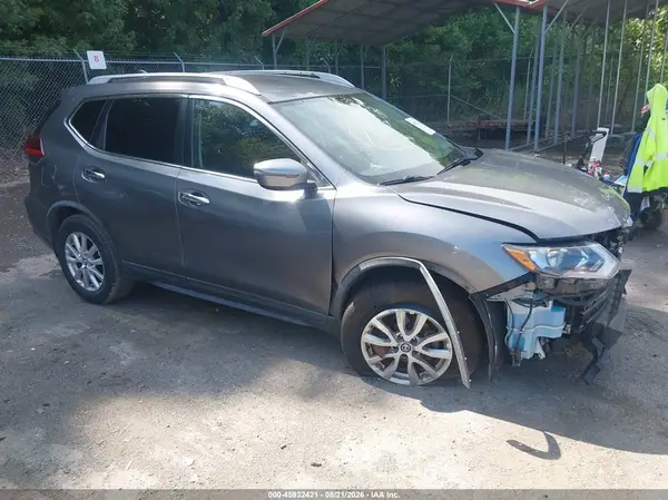 KNMAT2MT4JP500439 2018 NISSAN ROGUE - Image 1