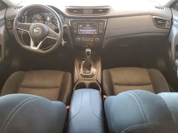 KNMAT2MT4JP501753 2018 NISSAN ROGUE - Image 8