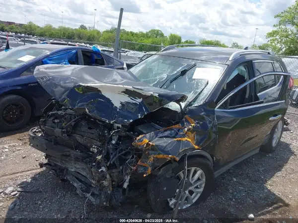 KNMAT2MT4JP502854 2018 NISSAN ROGUE - Image 2