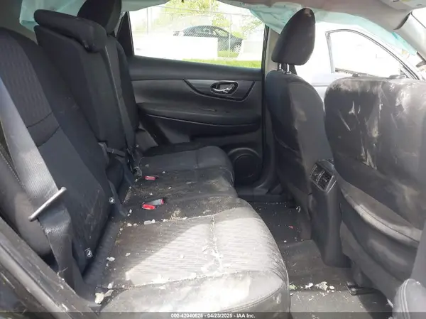 KNMAT2MT4JP502854 2018 NISSAN ROGUE - Image 8