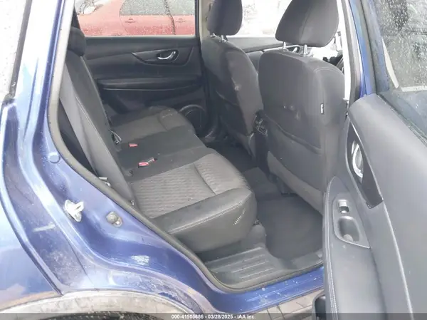 KNMAT2MT4JP507875 2018 NISSAN ROGUE - Image 8