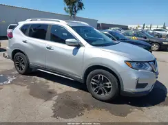 KNMAT2MT4JP511182 2018 NISSAN ROGUE