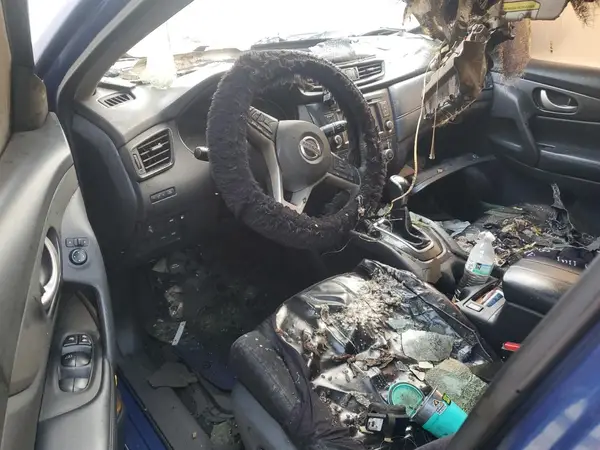 KNMAT2MT4JP511652 2018 NISSAN ROGUE - Image 8
