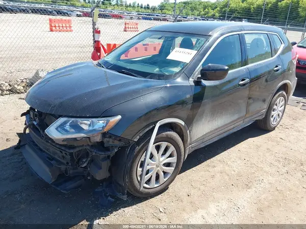 KNMAT2MT4JP513840 2018 NISSAN ROGUE - Image 2