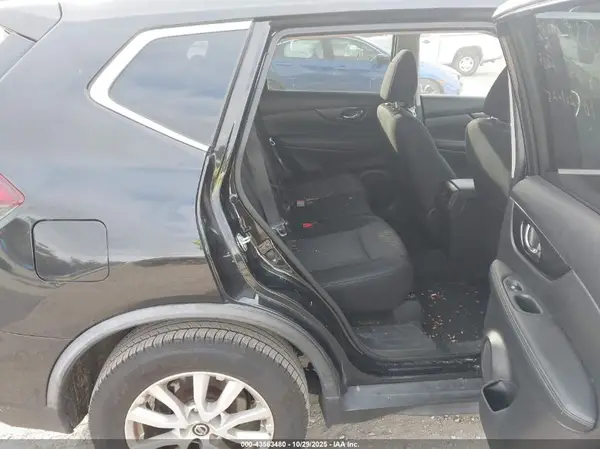 KNMAT2MT4JP514650 2018 NISSAN ROGUE - Image 8