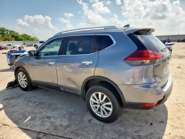 KNMAT2MT4JP514969 2018 NISSAN ROGUE - Image 2