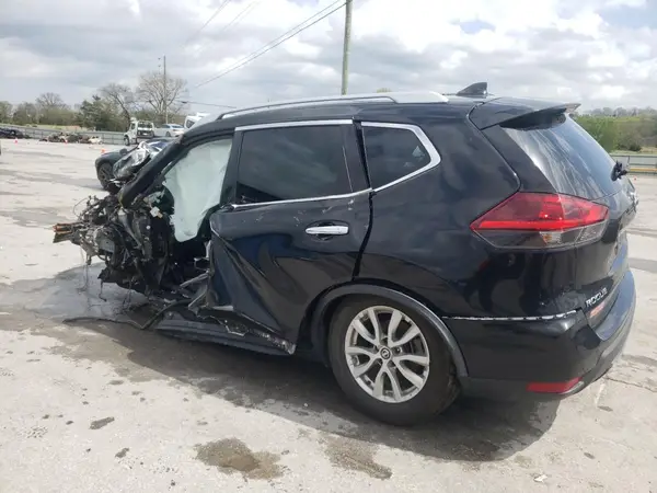 KNMAT2MT4JP516656 2018 NISSAN ROGUE - Image 2