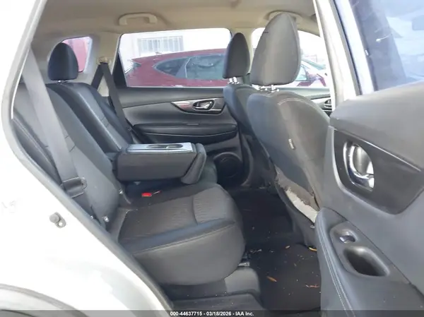KNMAT2MT4JP520478 2018 NISSAN ROGUE - Image 8