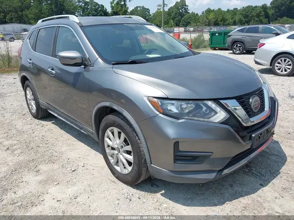 KNMAT2MT4JP523557 2018 NISSAN ROGUE - Image 1