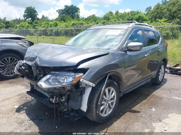 KNMAT2MT4JP524157 2018 NISSAN ROGUE - Image 2