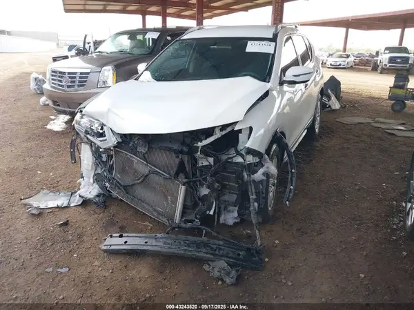 KNMAT2MT4JP525583 2018 NISSAN ROGUE - Image 2