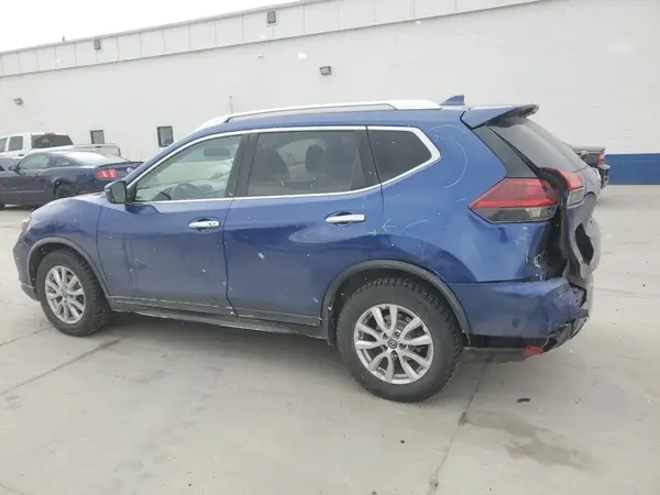KNMAT2MT4JP526796 2018 NISSAN ROGUE - Image 2